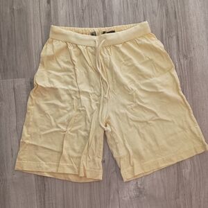 New Y2K Victoria's Secret Mode International Yellow Shorts